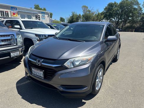 Used 2016 Honda HR-V LX image 8