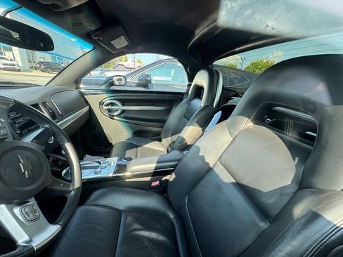 Used 2005 Chevrolet SSR w/ Preferred Equipment Group RWD image 7