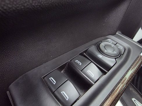 Used 2020 Chevrolet Silverado 1500 LT w/ Trailering Package image 11