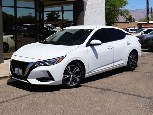 Used 2021 Nissan Sentra SV FWD image 2