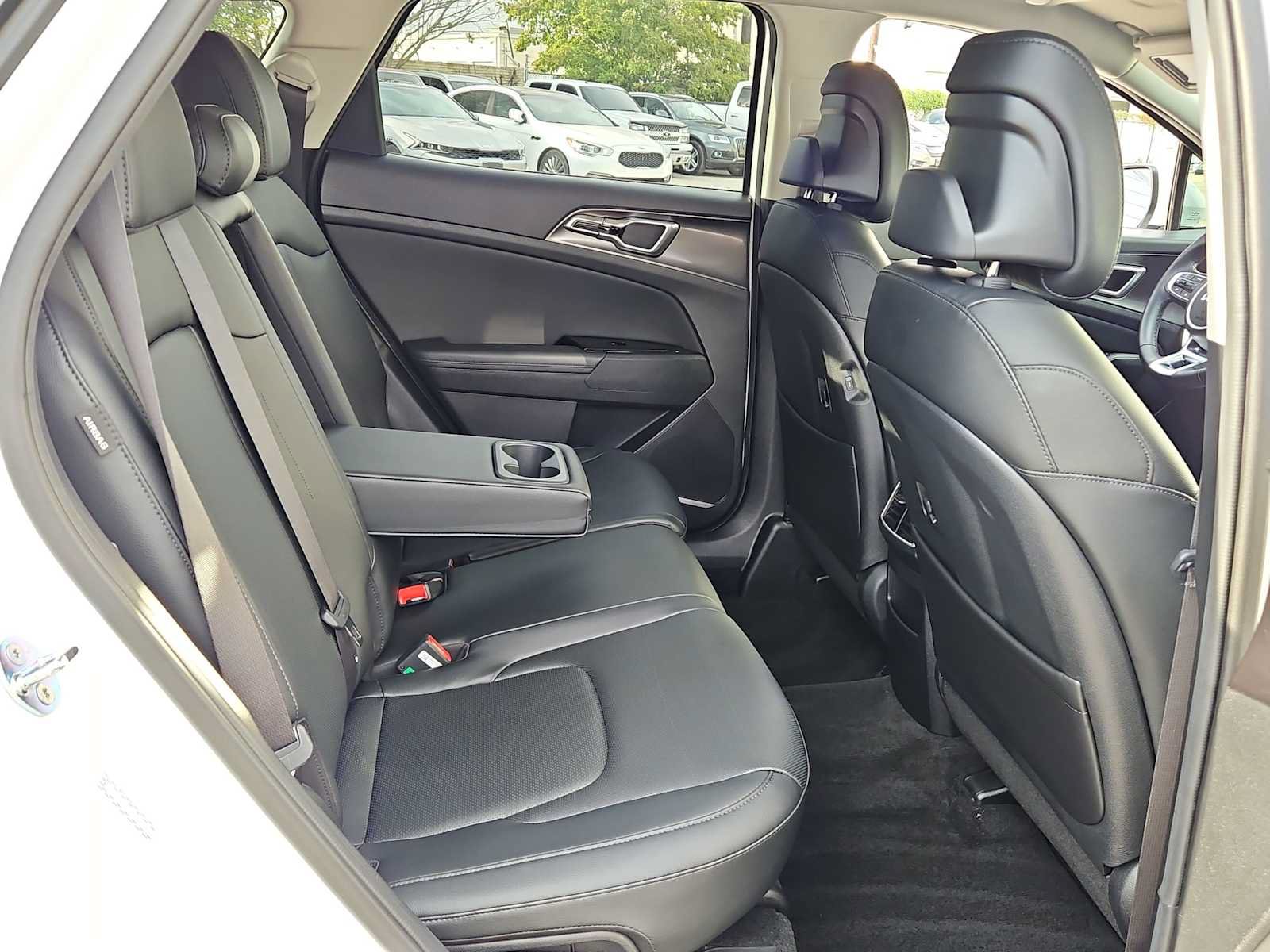 Certified 2025 Kia Sportage EX FWD image 16