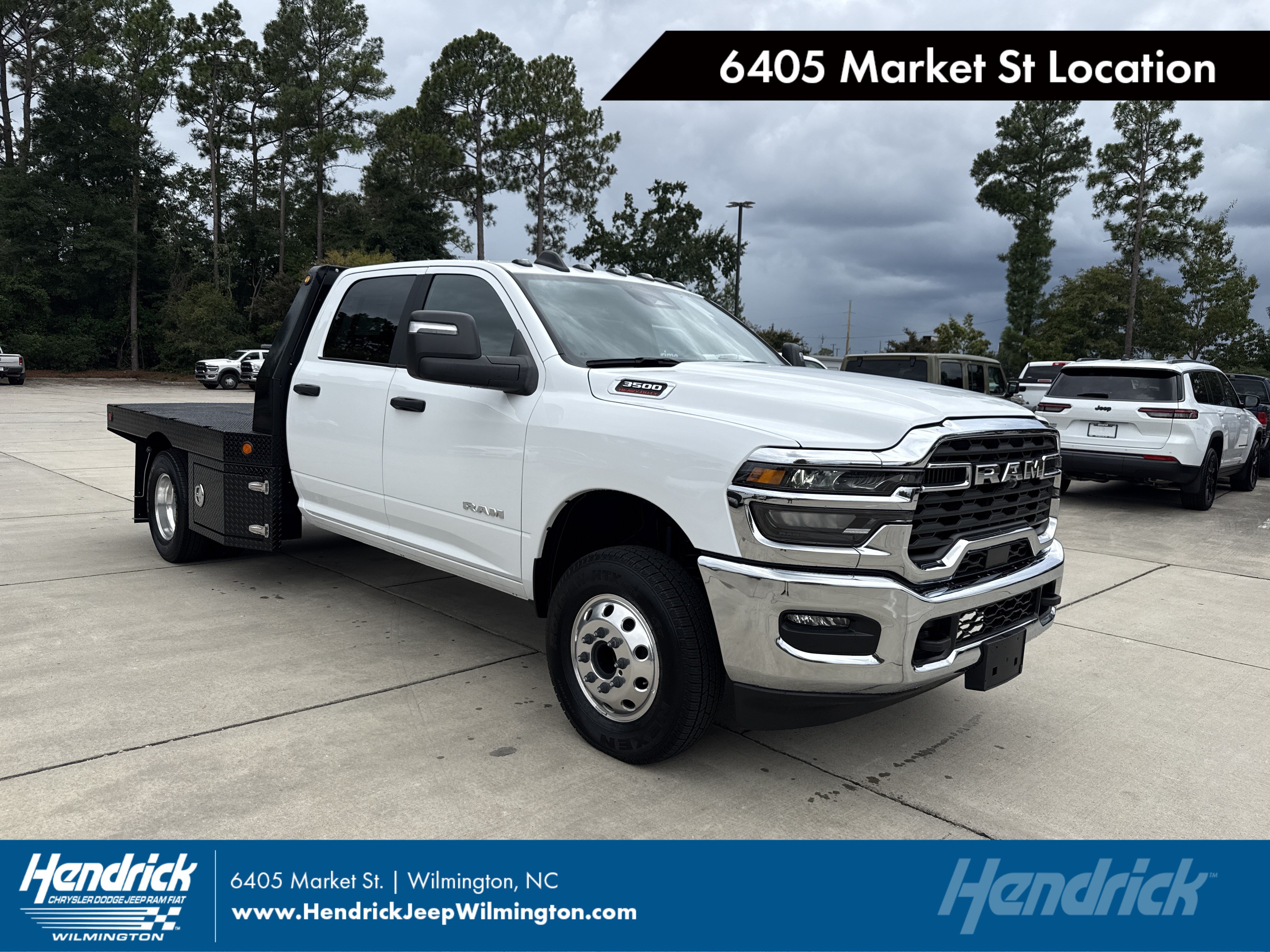 Used 2025 RAM 3500 Big Horn AWD/4WD image 1