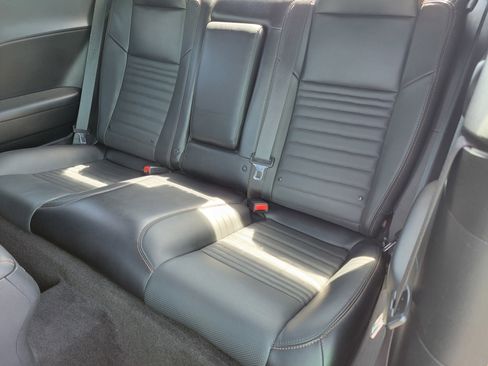 Used 2015 Dodge Challenger R/T Plus image 29