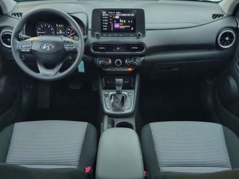 Used 2023 Hyundai Kona SE image 14