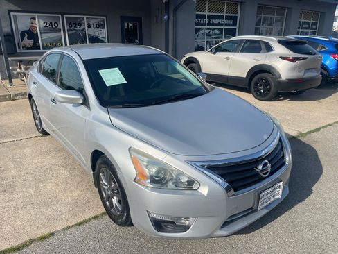 Used 2015 Nissan Altima 2.5 S w/ Special Edition Package FWD image 30