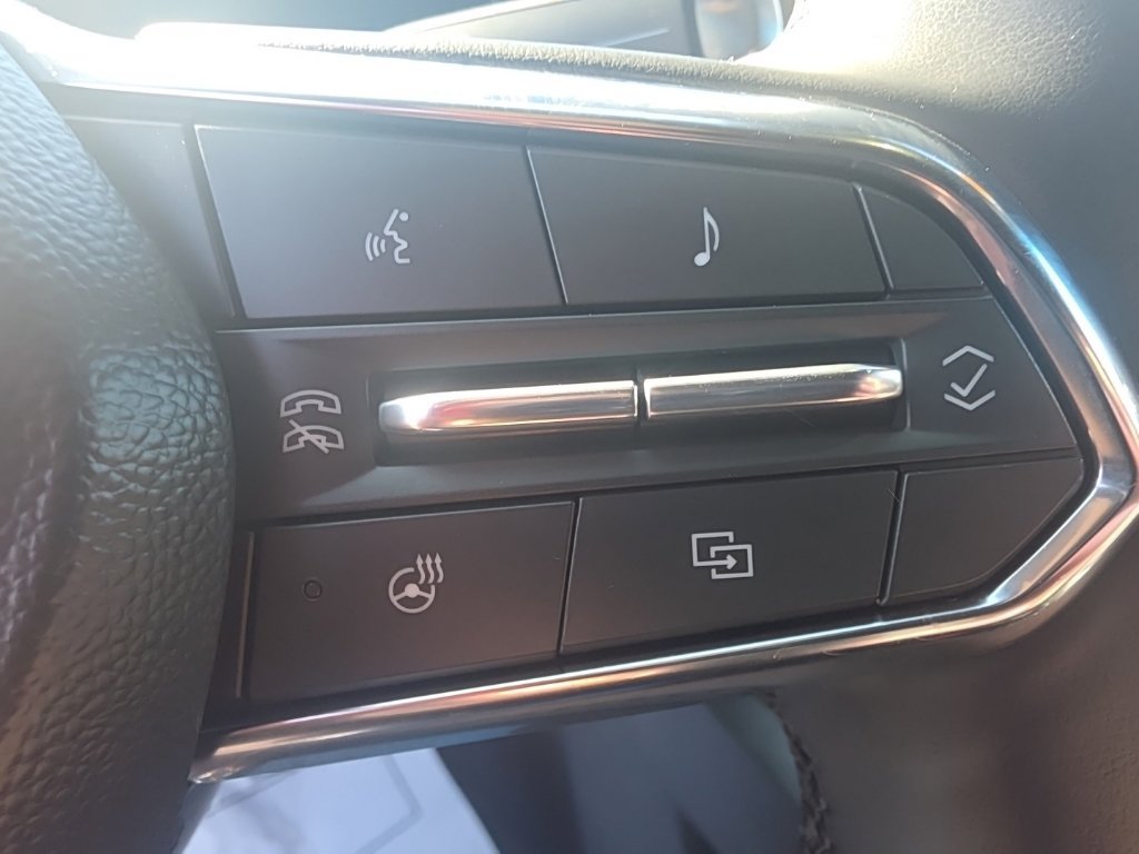 Used 2026 Chevrolet Equinox LT AWD/4WD image 31