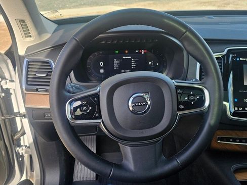 Certified 2024 Volvo XC90 B5 Plus w/ Protection Package Premier image 21
