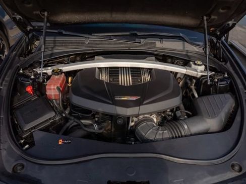 Used 2019 Cadillac CTS V w/ Luxury Package RWD image 25