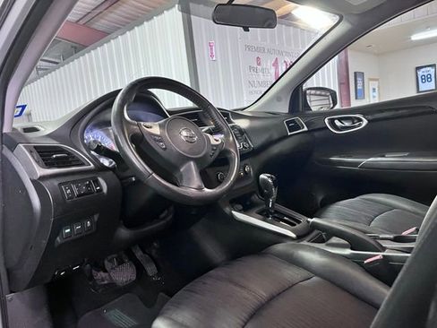 Used 2017 Nissan Sentra SV FWD image 8