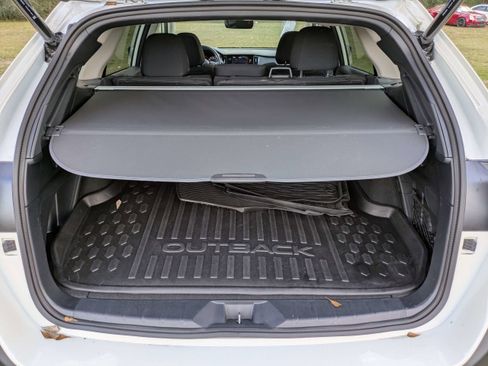 Used 2023 Subaru Outback Premium image 17