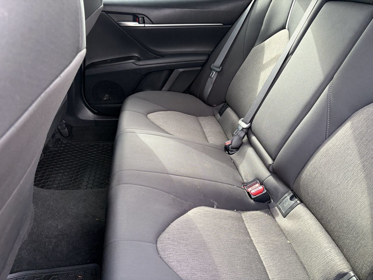 Used 2022 Toyota Camry LE FWD image 13