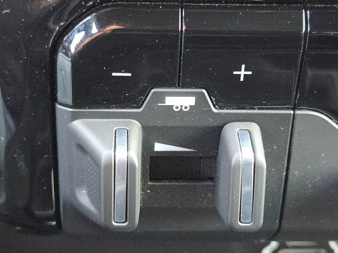 Used 2021 RAM 1500 Sport w/ Level 2 Equipment Group image 19