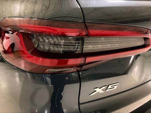 Certified 2022 BMW X5 sDrive40i w/ Premium Package image 27