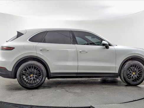 Used 2019 Porsche Cayenne image 9