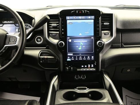 Used 2024 RAM 2500 Big Horn w/ Night Edition AWD/4WD image 18
