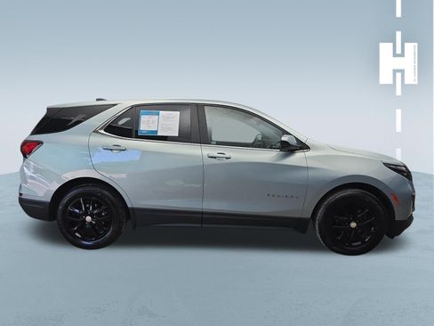 Used 2022 Chevrolet Equinox LT FWD image 3