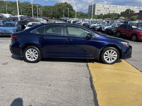 Used 2023 Toyota Corolla XLE FWD image 7