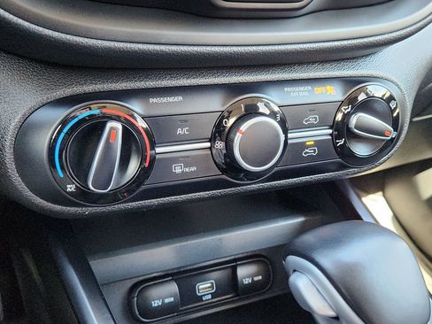Certified 2021 Kia Soul GT-Line FWD image 18