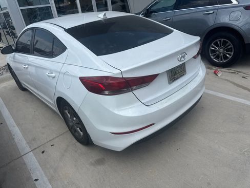Used 2018 Hyundai Elantra Value Edition FWD image 6