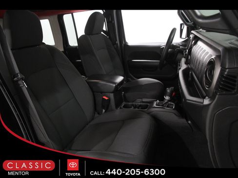 Used 2021 Jeep Wrangler Unlimited Sport image 17