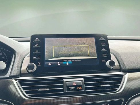 Used 2018 Honda Accord Sport image 39