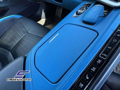 Used 2021 Chevrolet Corvette Stingray Premium Conv w/ Z51 Performance Package image 31