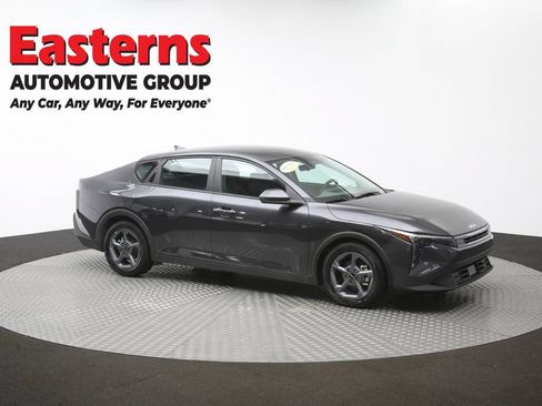 Used 2025 Kia K4 LXS FWD image 47