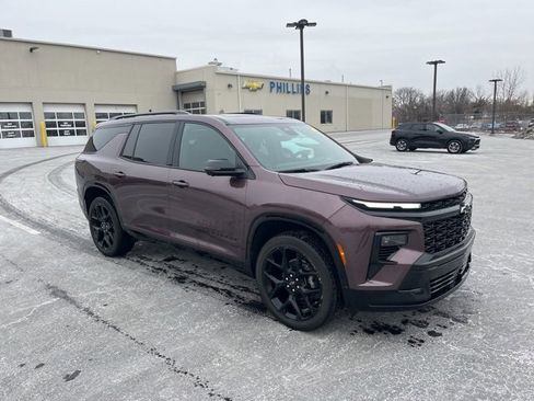 Certified 2024 Chevrolet Traverse RS w/ LPO, Floor Liner Package image 7