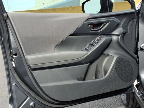 Certified 2025 Subaru Crosstrek 2.0i Premium image 24