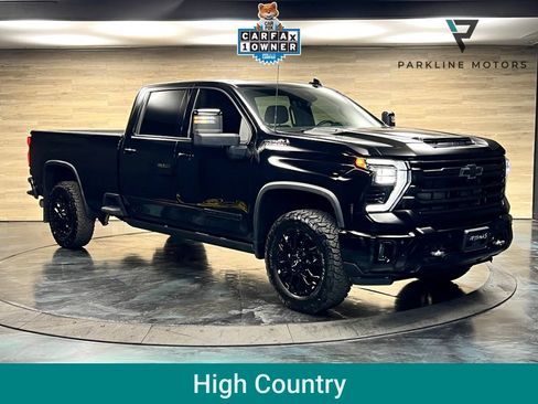 Used 2025 Chevrolet Silverado 2500 High Country w/ High Country Premium Package AWD/4WD image 1