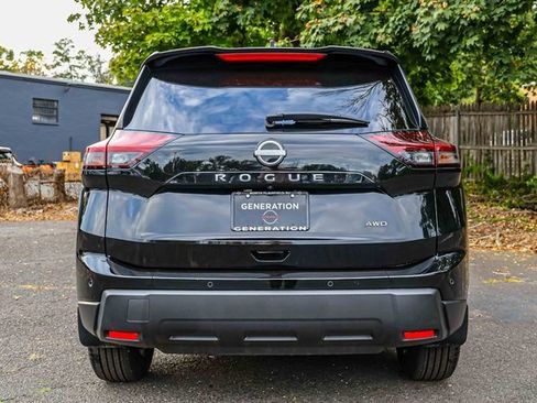 Certified 2025 Nissan Rogue S image 5