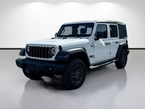 Used 2025 Jeep Wrangler Unlimited Sport AWD/4WD image 7