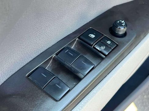 Certified 2024 Toyota Camry SE FWD image 22
