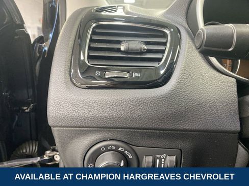 Used 2018 Jeep Compass Altitude w/ Popular Equipment Group image 23