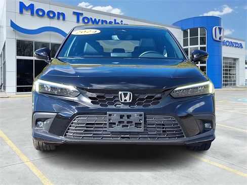 Used 2024 Honda Civic Sport Touring image 2