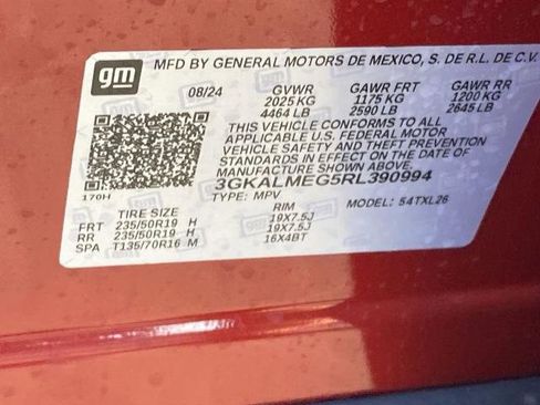 Used 2024 GMC Terrain SLE w/ Driver Convenience Package image 24