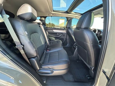 Used 2025 MAZDA CX-70 Plug-In Hybrid w/ Premium Pkg image 29