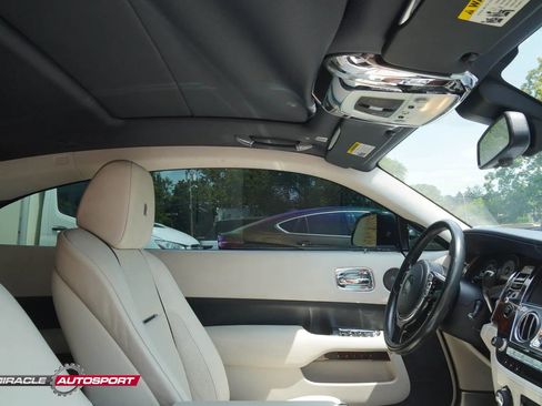 Used 2015 Rolls-Royce Wraith image 26