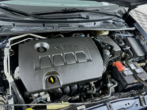 Used 2016 Toyota Corolla LE FWD image 31