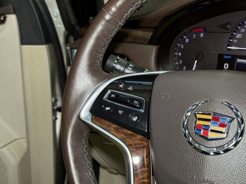 Used 2013 Cadillac XTS Luxury image 48