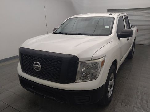 Used 2019 Nissan Titan S AWD/4WD image 15