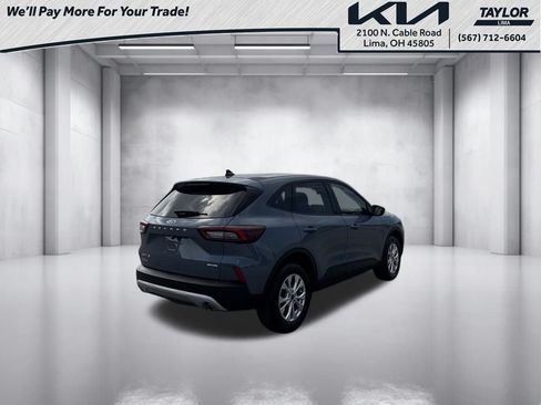 Used 2025 Ford Escape Active w/ Cold Weather Package AWD/4WD image 2