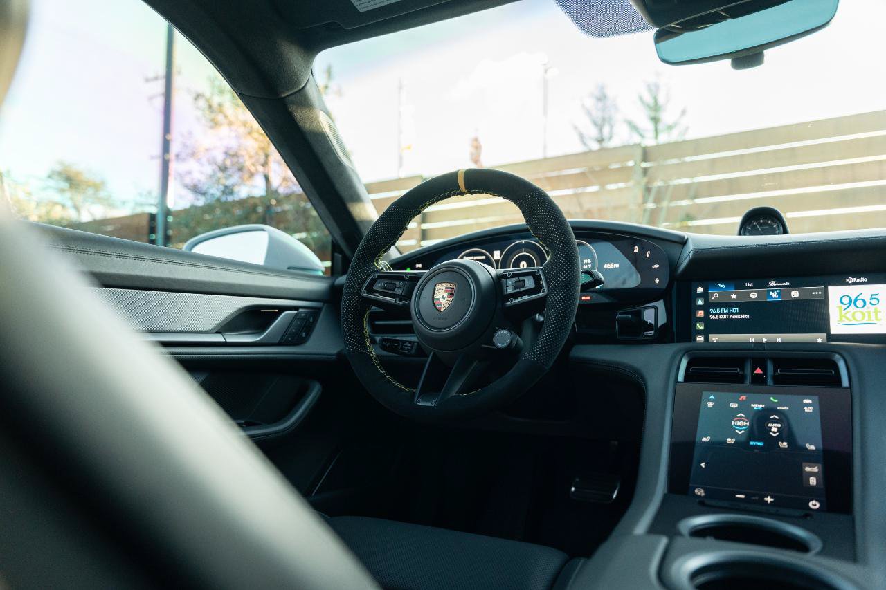 Used 2022 Porsche Taycan Turbo S AWD/4WD image 55