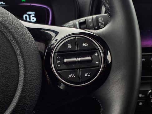 Used 2023 Kia Soul EX image 21