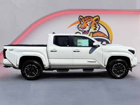 New 2026 Toyota Tacoma TRD Sport image 4