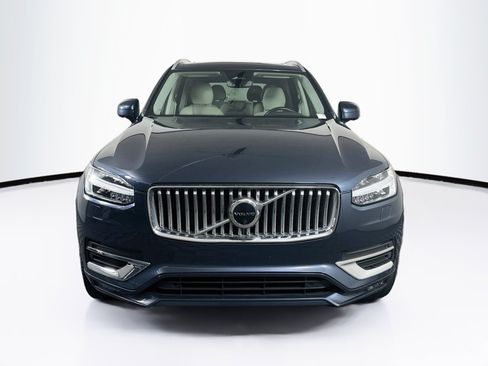 Used 2023 Volvo XC90 B6 Plus AWD/4WD image 2