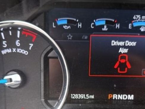 Certified 2021 Ford Expedition XLT image 2