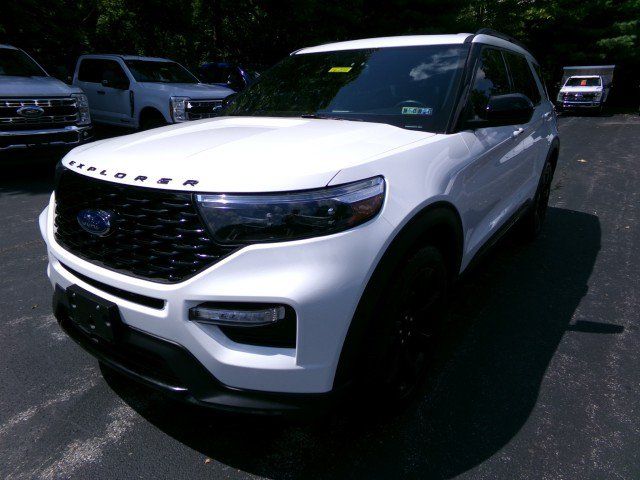 Certified 2023 Ford Explorer ST-Line w/ Class IV Trailer Tow Package AWD/4WD image 4