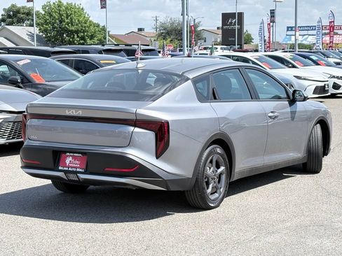 Used 2025 Kia K4 FWD image 5