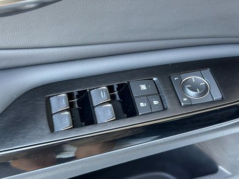 Certified 2025 Lexus ES 350 FWD image 13